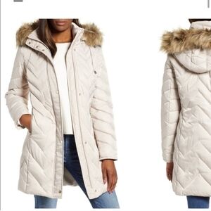 MARC NEW YORK Faix Fur Trim Chevron Quilted Down Coat